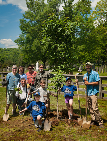 Braintree Hill Tree Planting_REB5491E