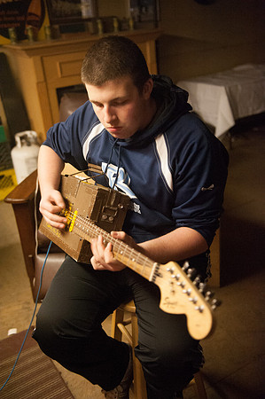 John Billow, guitarist_REC4241