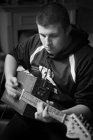 John Billow, guitarist_REC4247-2