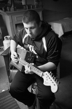 John Billow, guitarist_REC4241-2