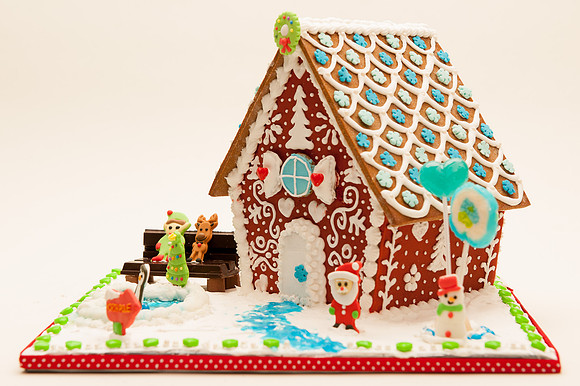 TFP Gingerbread House-6657