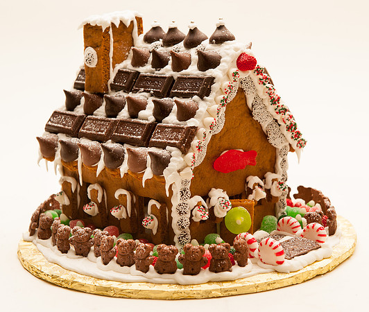 TFP Gingerbread House-6765