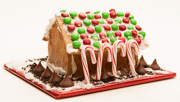 TFP Gingerbread House-6740