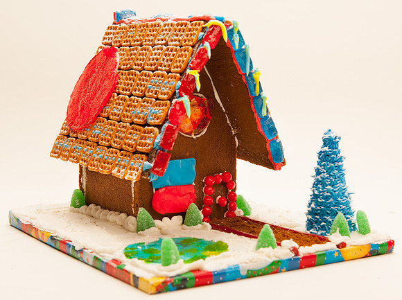 TFP Gingerbread House-6719