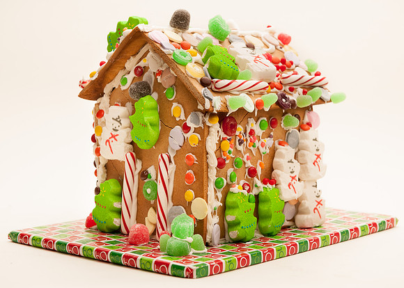 TFP Gingerbread House-6737