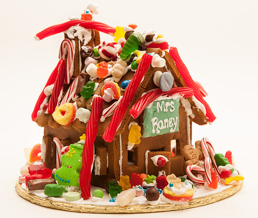 TFP Gingerbread House-6745