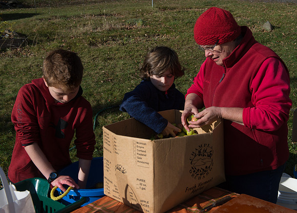 Lin and Roberta Brown - Elmshade Farm, Braintree, Vt-8630
