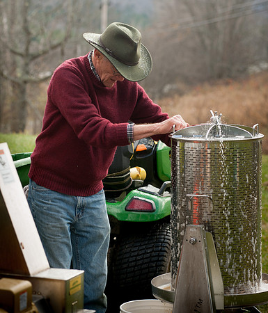 Lin and Roberta Brown - Elmshade Farm, Braintree, Vt-7502