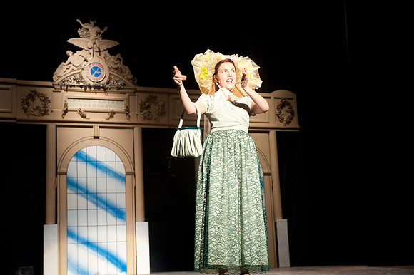 HelloDolly-051_2572