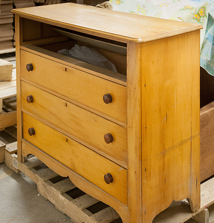 lindy Sayward's Furniture-9788