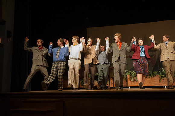 RUHS Drama "How To Succeed in Business"_REC9047