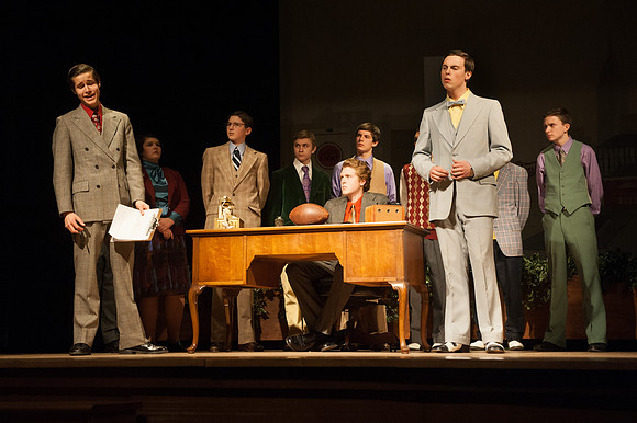 RUHS Drama "How To Succeed in Business"_REC9030