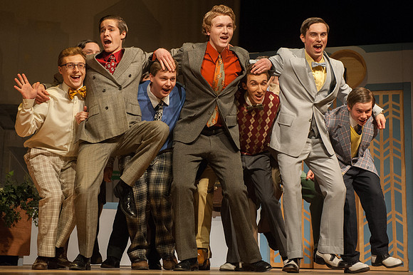 RUHS Drama "How To Succeed in Business"_REC9088