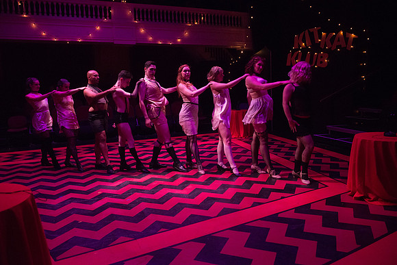 LNT - Cabaret_RED2876