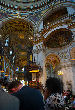 Clare at St. Paul's Cathedral_RED5773