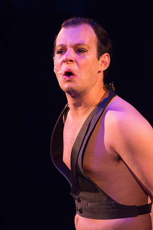 LNT - Cabaret_RED2928