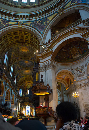 Clare at St. Paul's Cathedral_RED5772
