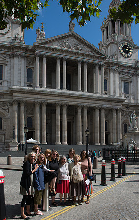 Clare at St. Paul's Cathedral_RED5789