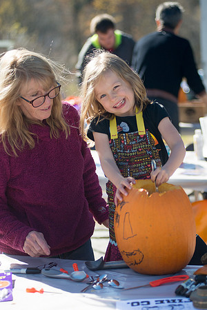 East Randolph Pumpkin Carving_RED8134